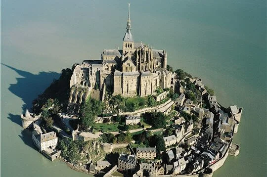 Top 10 Most Amazing Tourist Destinations in France